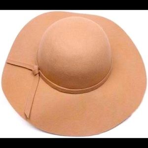 100% wool tan floppy hat O/S